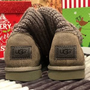 UGG Classic Cardy Boot Sz 7